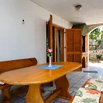 Seka Apartment *